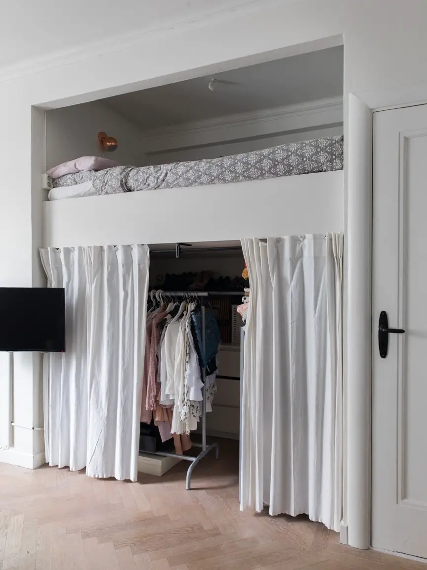 瑞典时尚达人的创意阁楼卧室-8