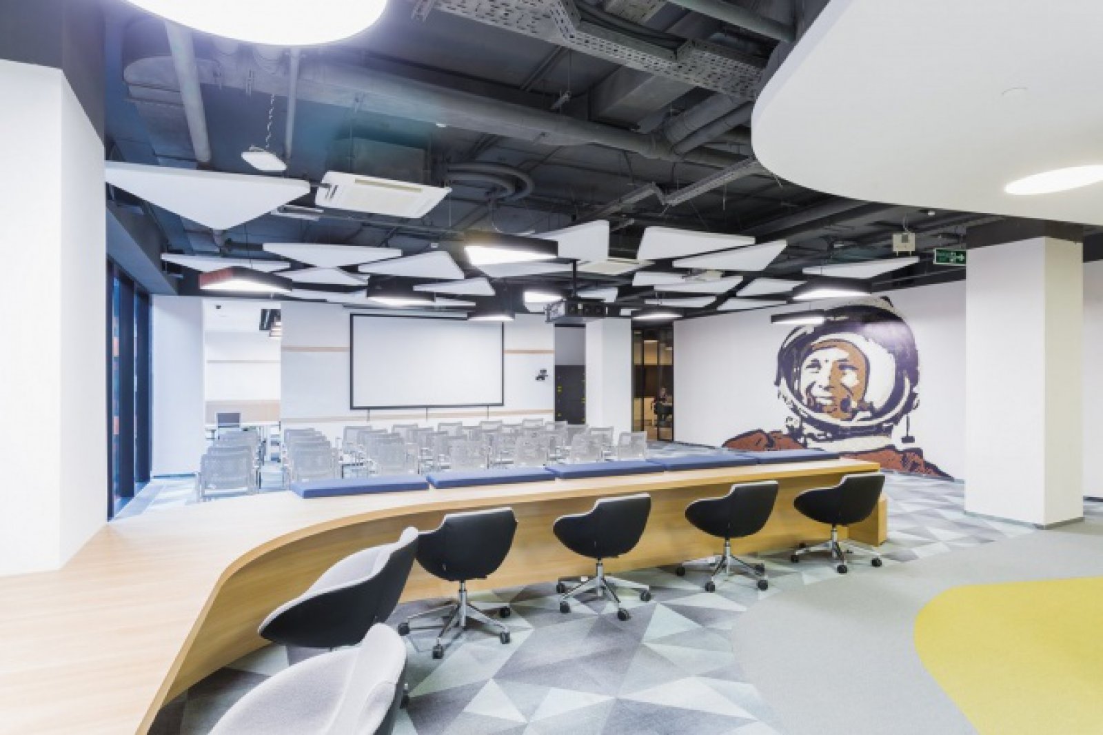 莫斯科联邦储蓄银行办公室-11