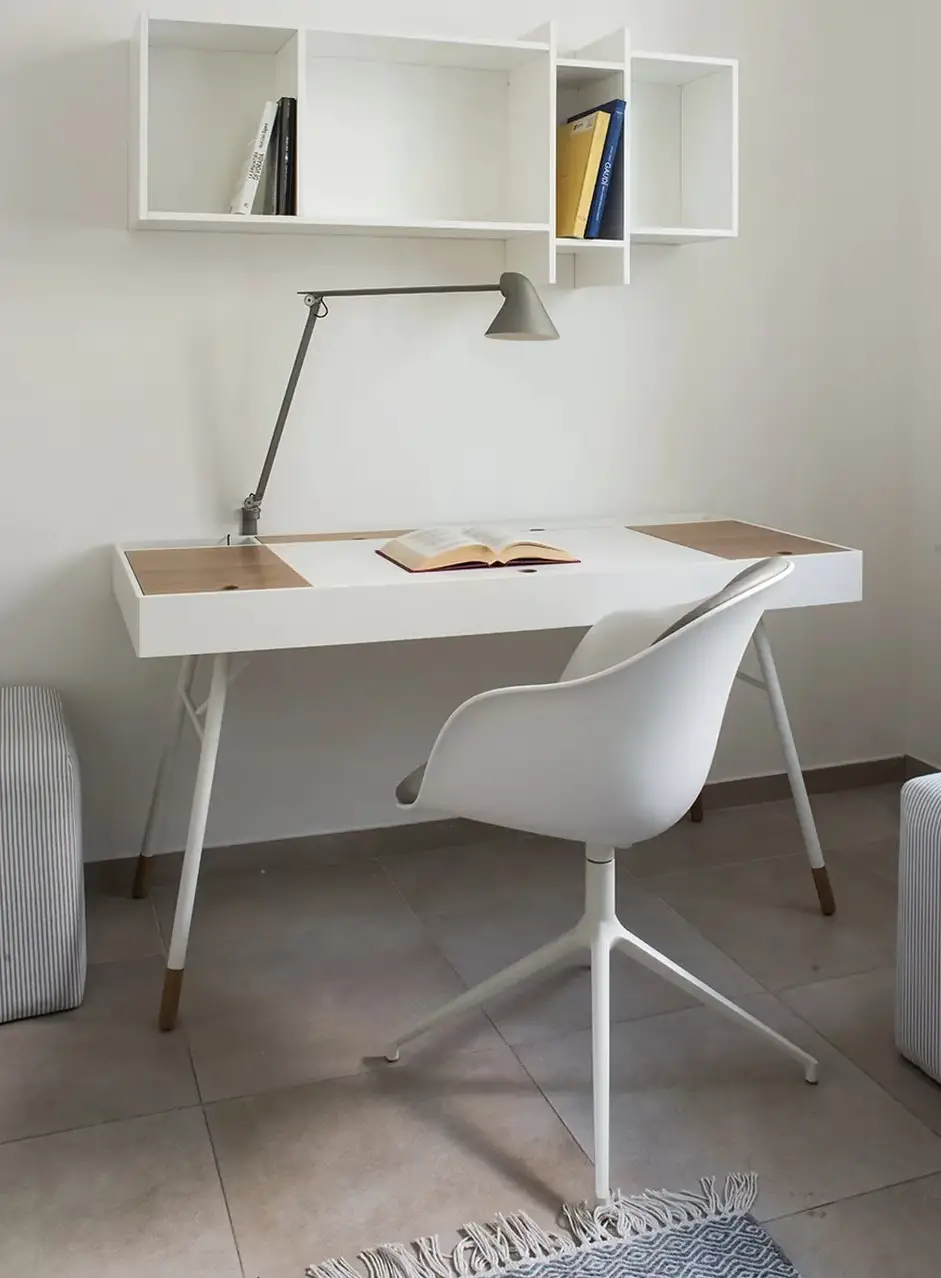 乌拉圭度假公寓 | 简约灰白空间,尽享水景之美-17