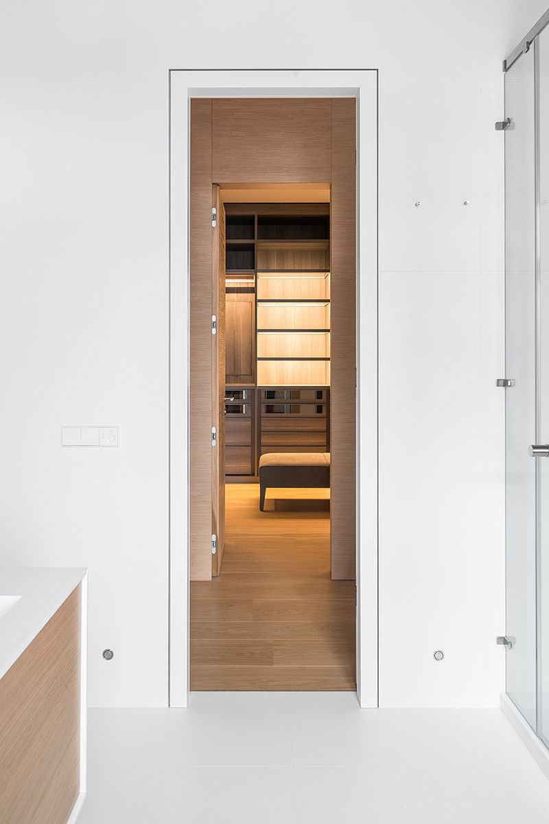 莫斯科工业风公寓，14 窗全景采光，独特拱形天花-16