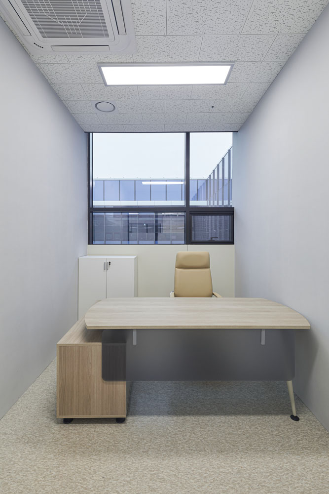 简约清新 40 平办公空间设计-9