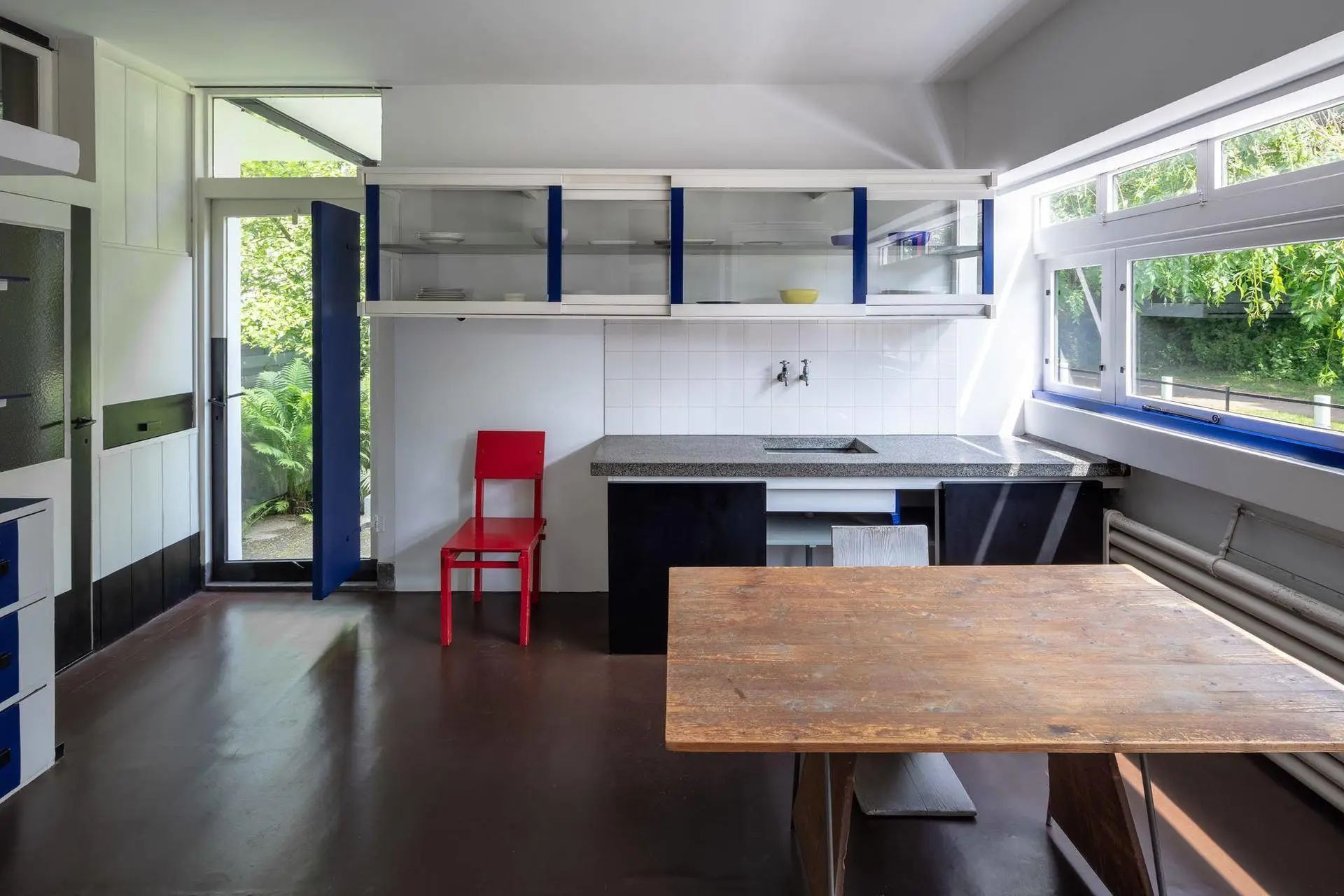 灵活空间与自然共生的现代住宅设计-34