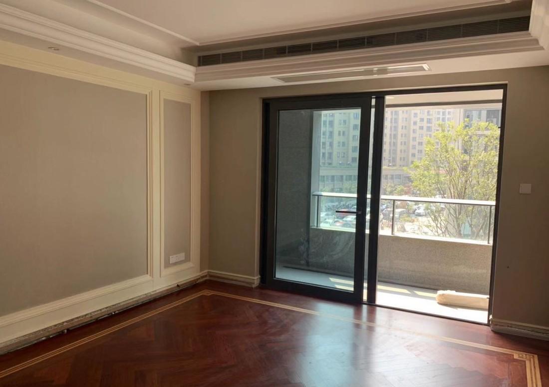 复古风情,拯救猪肝红地板的家居设计-0