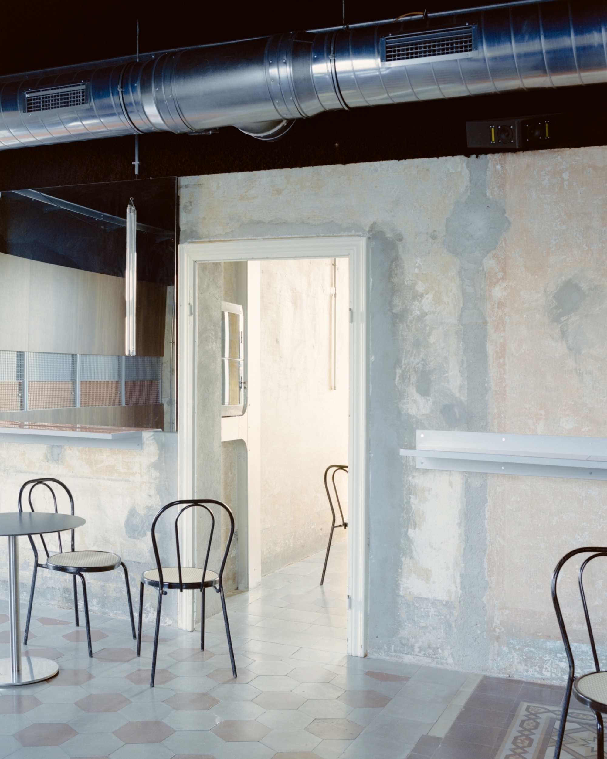 A Villa between Cyberpunk and Listening Bar / co.arch studio-15