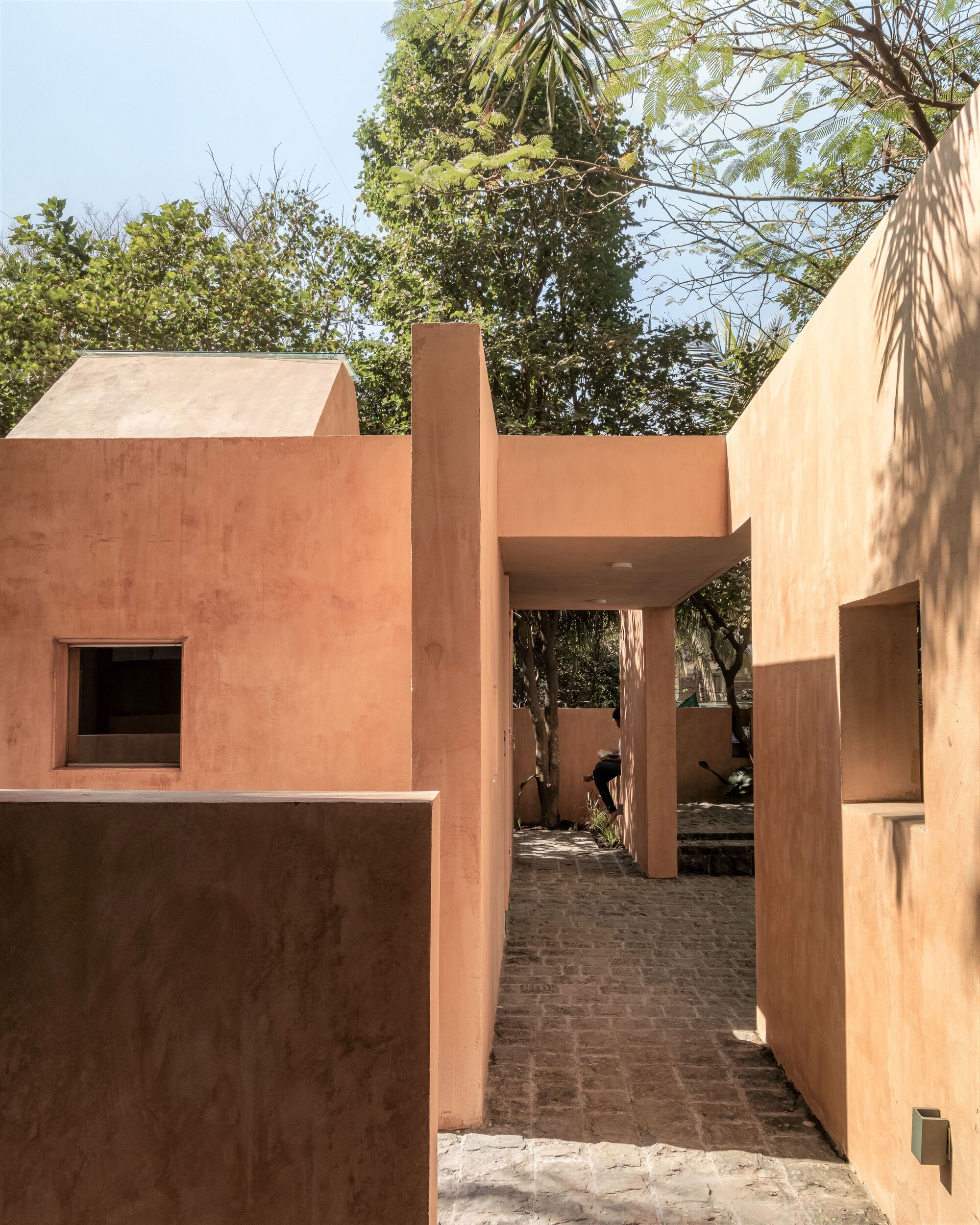 活动中心建筑丨印度丨Karan Darda Architects-12