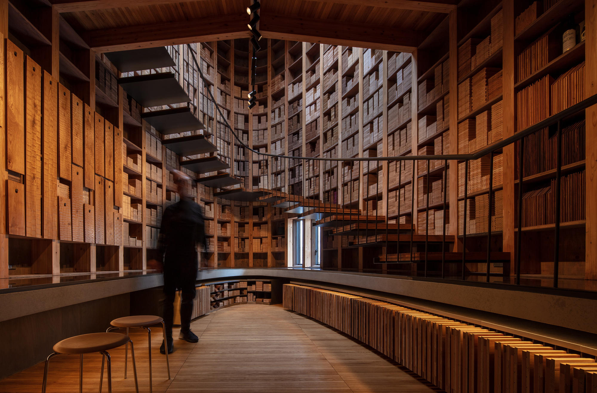 MARUHON FUKUOKA｜FIELD FOUR DESIGN OFFICE-3