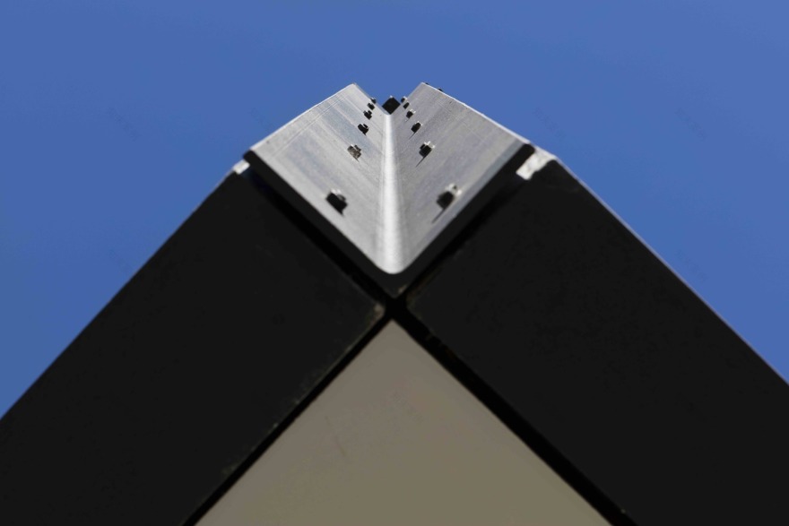 悉尼海崖上的自然曲线住宅-37