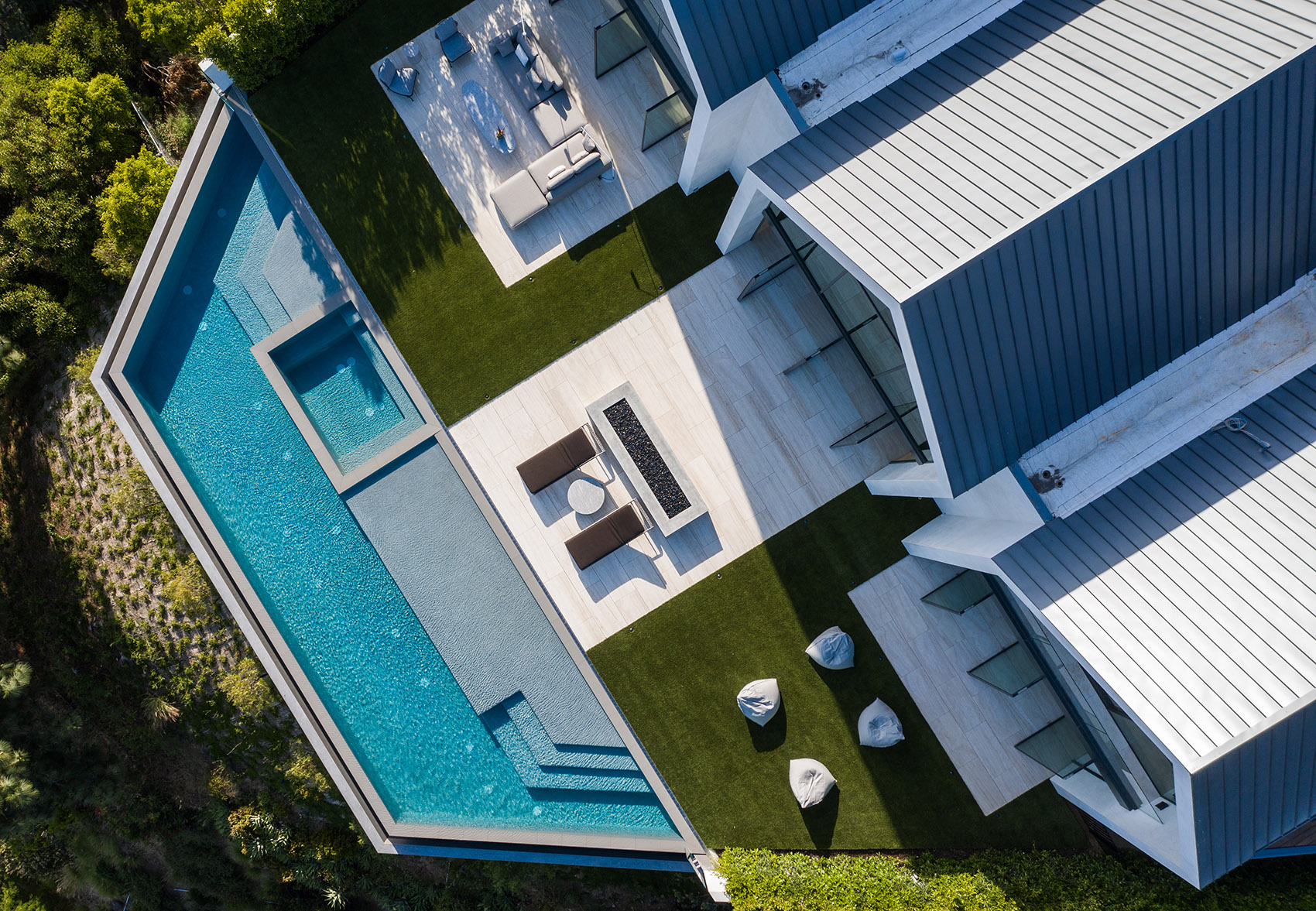 带有悬挑泳池的住宅，洛杉矶 / Standard Architecture-107