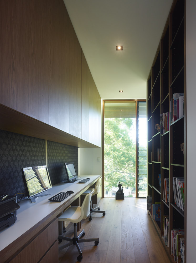 鹿 hurst 别墅 | 现代主义倾向的透明与坚实之作-22