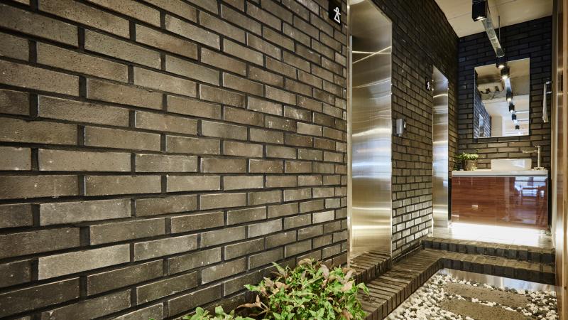 40 平高级餐厅室内设计案例 | 精致木质空间-14