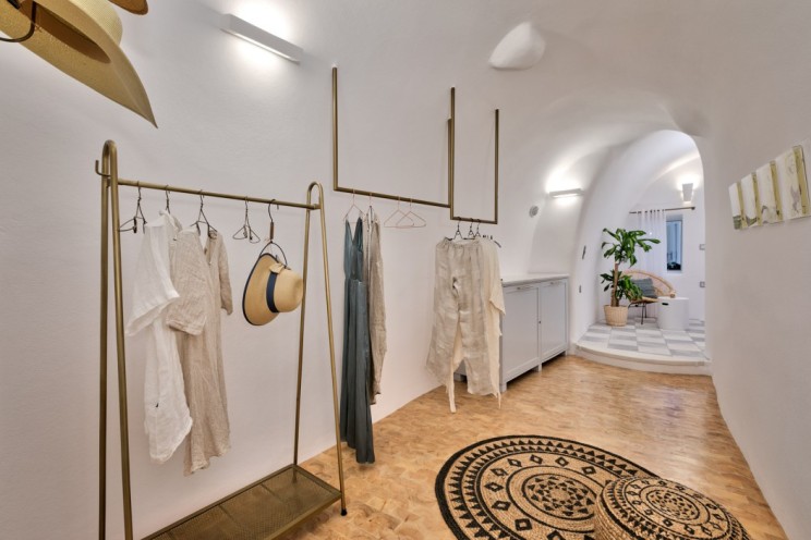 圣托里尼 Namaste Suites 酒店 | 简约自然的地中海风情-16