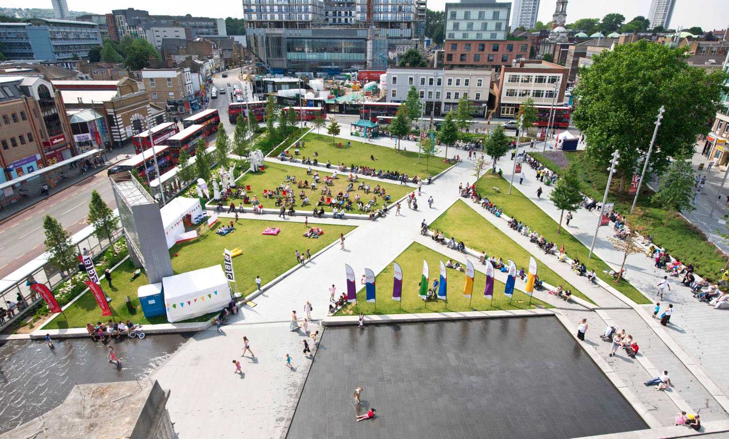 伦敦格林威治区伍尔维奇广场-5