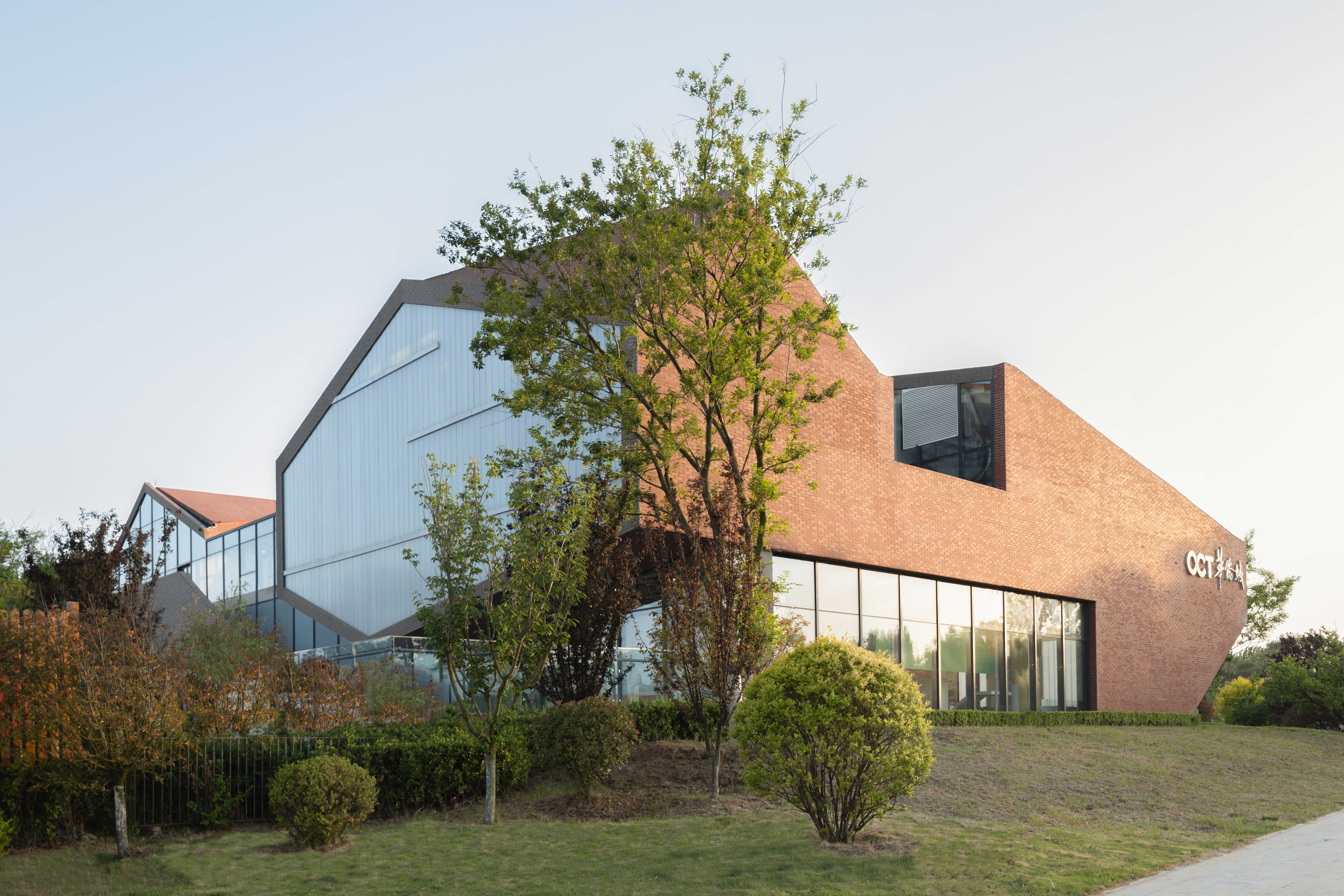 华侨城青岛即墨莲花山乡村振兴示范区项目展示中心丨中国青岛丨袈蓝建筑-47