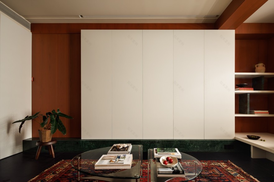 东方气韵遇上复古色彩,铺展松弛仪式感空间丨HURR赫设计-5