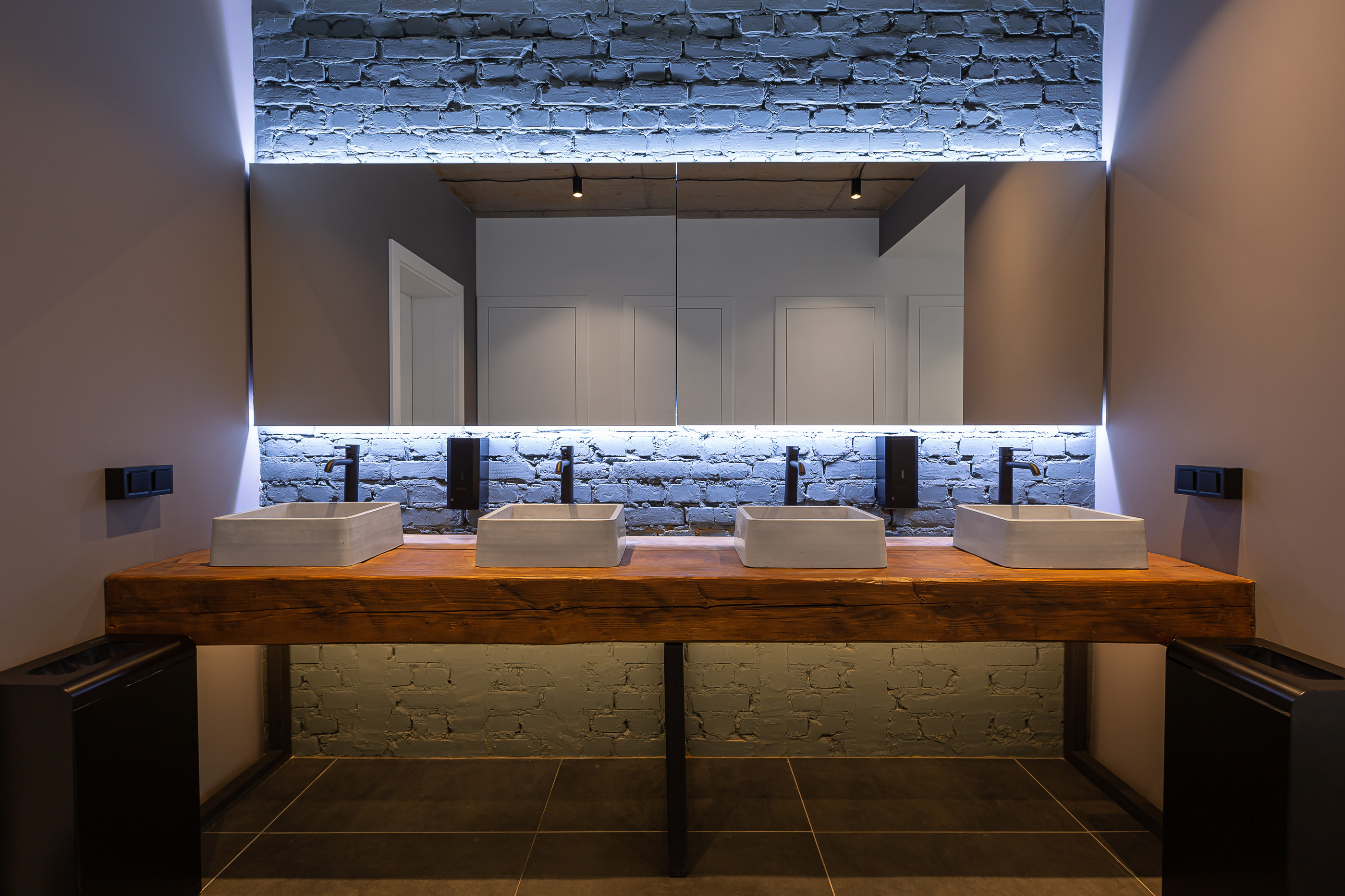 巴扎智能酒店丨乌克兰丨BAUST-28