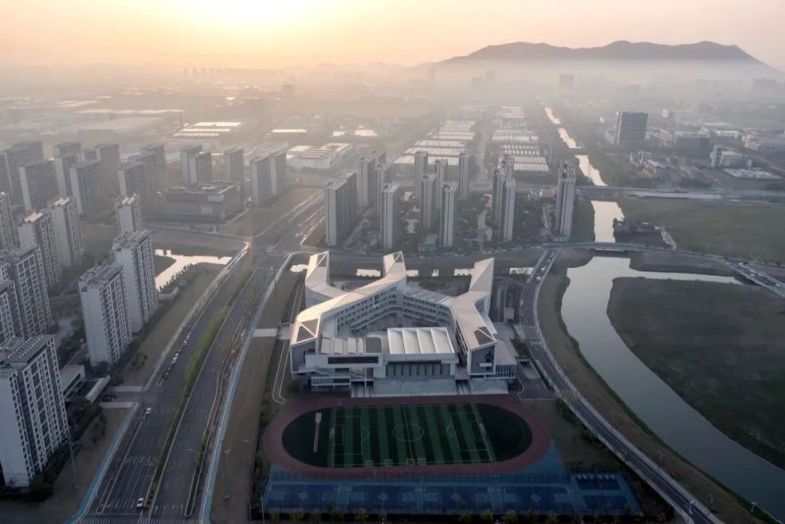 【AT】启迪设计新作|南京大学苏州附属小学,滋养生命韧性的立体教科书-0