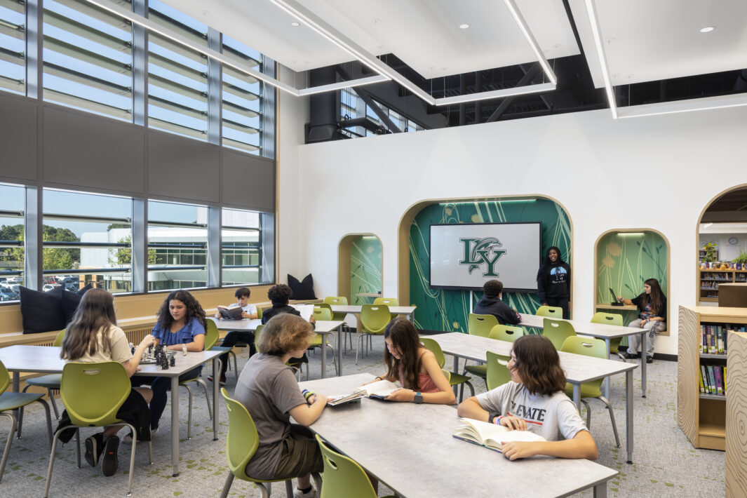 Dennis-Yarmouth Intermediate/Middle School: Signage, Wayfinding + Graphics - Perkins Eastman-5