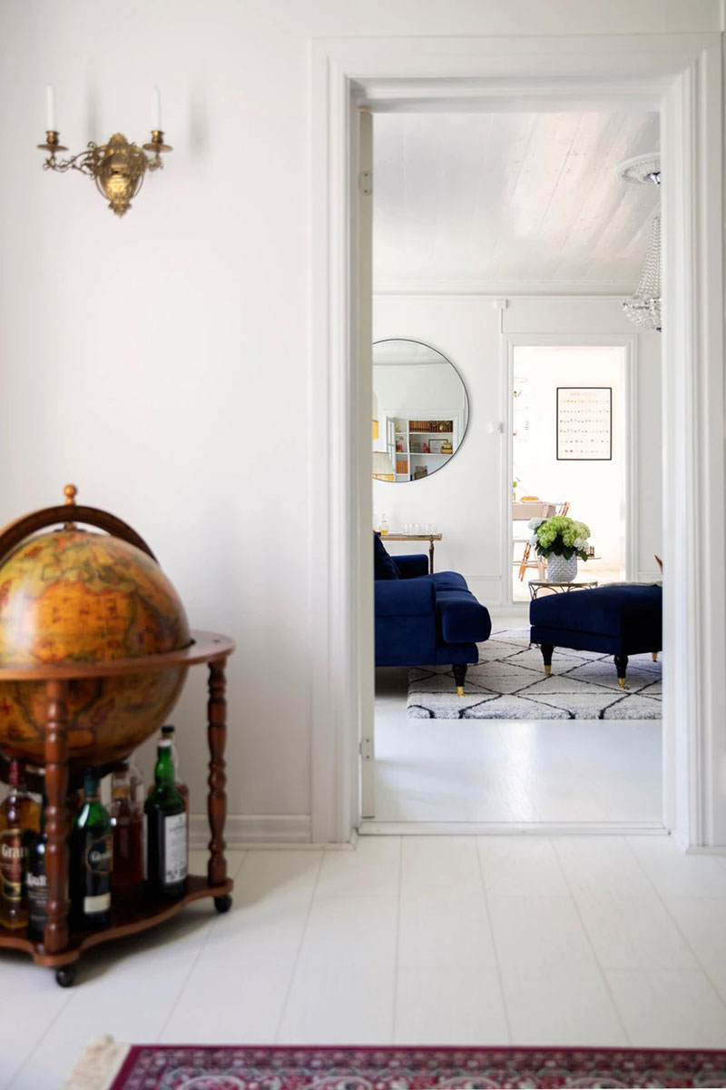 瑞典乡村小店改造的明亮温馨夏日小屋-14