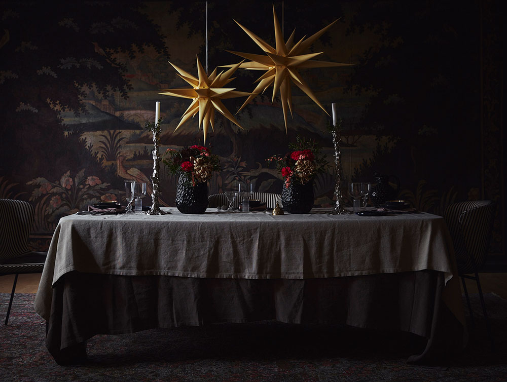 瑞典 Artilleriet 的暗色调圣诞室内设计-3