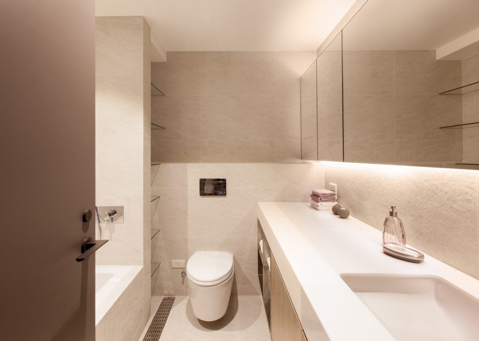 三代同堂的温馨记忆——馥阁设计打造的无障碍舒适家居-20