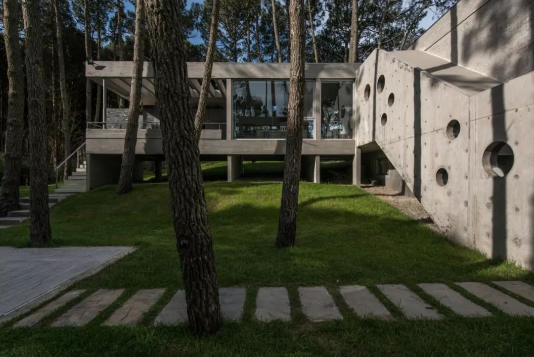 Galera 建筑工作室 | 光、空间与形式的平衡探索-65