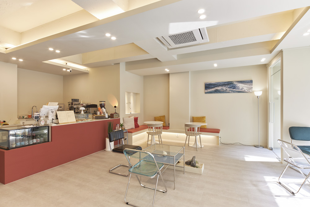 色彩斑斓的咖啡厅设计-5