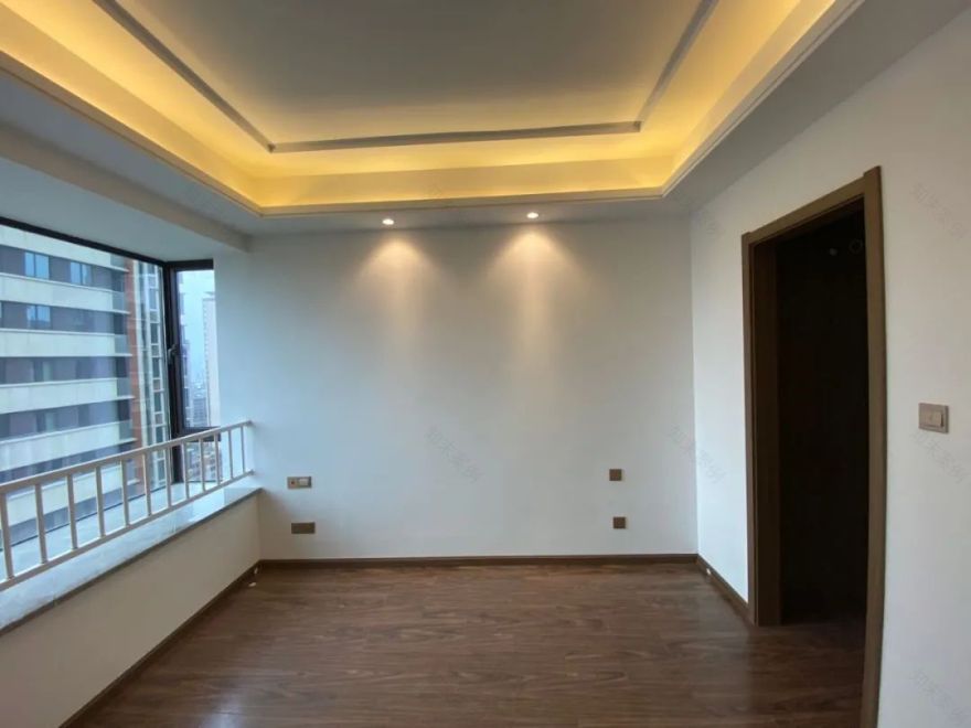 李佳眉设计 | 精装房大改造,黑白灰的简约空间-96