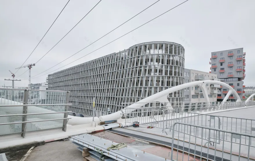 Façade Design for an Aboveground Parking Garage-15