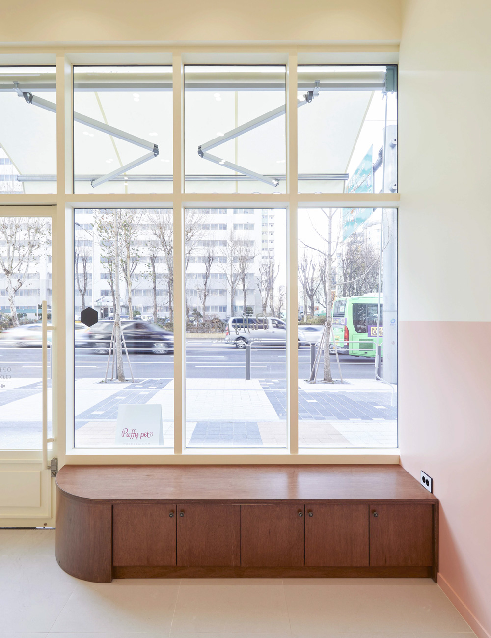 15 平米极简主义室内设计，尽显优雅品味-5