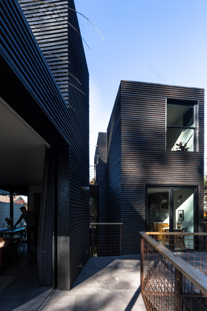 Redwood House 融入峡谷的现代住宅设计-24