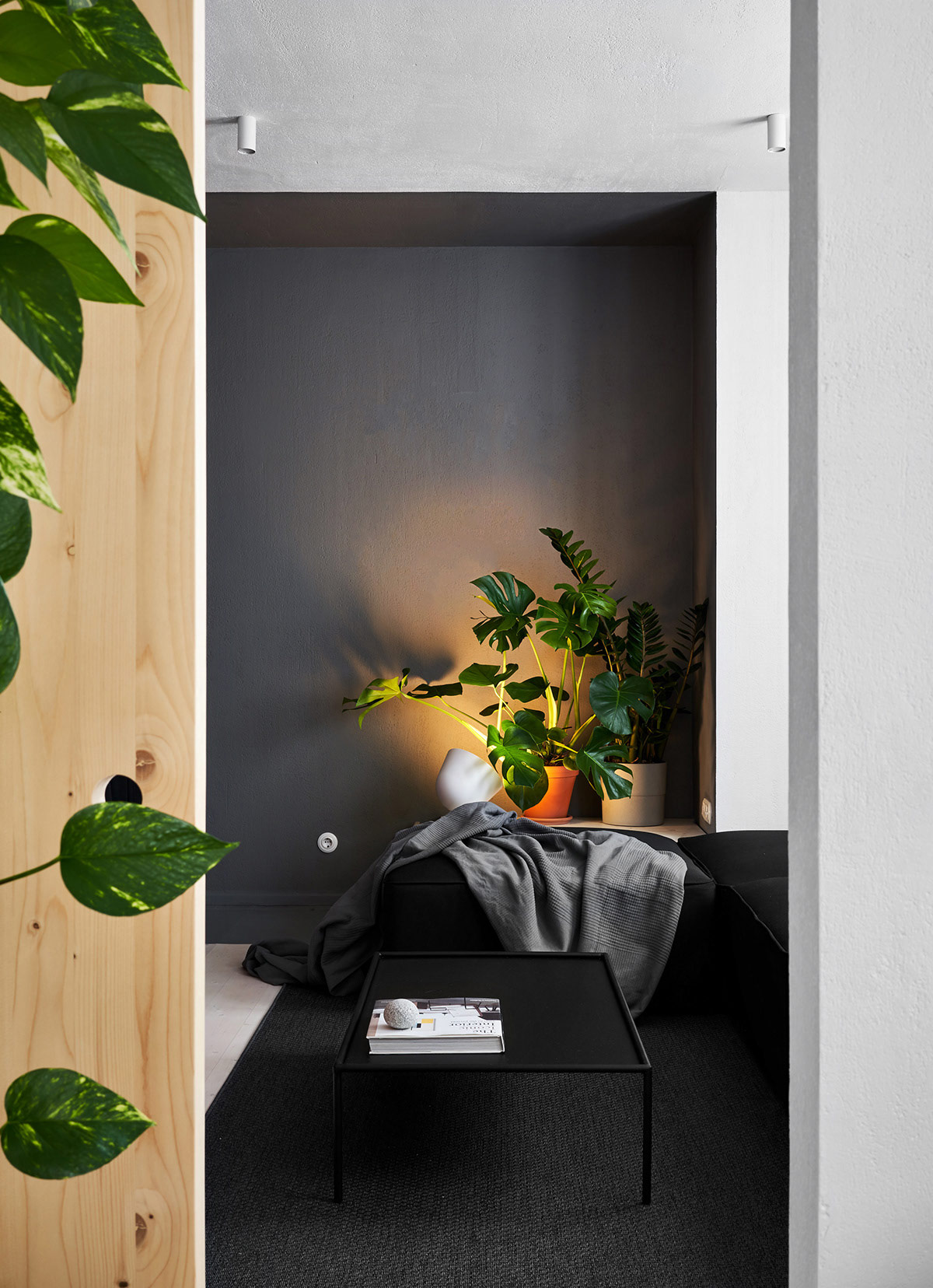 Модерен, интелигентен интериор в малък апартамент под 40 кв.м.-11