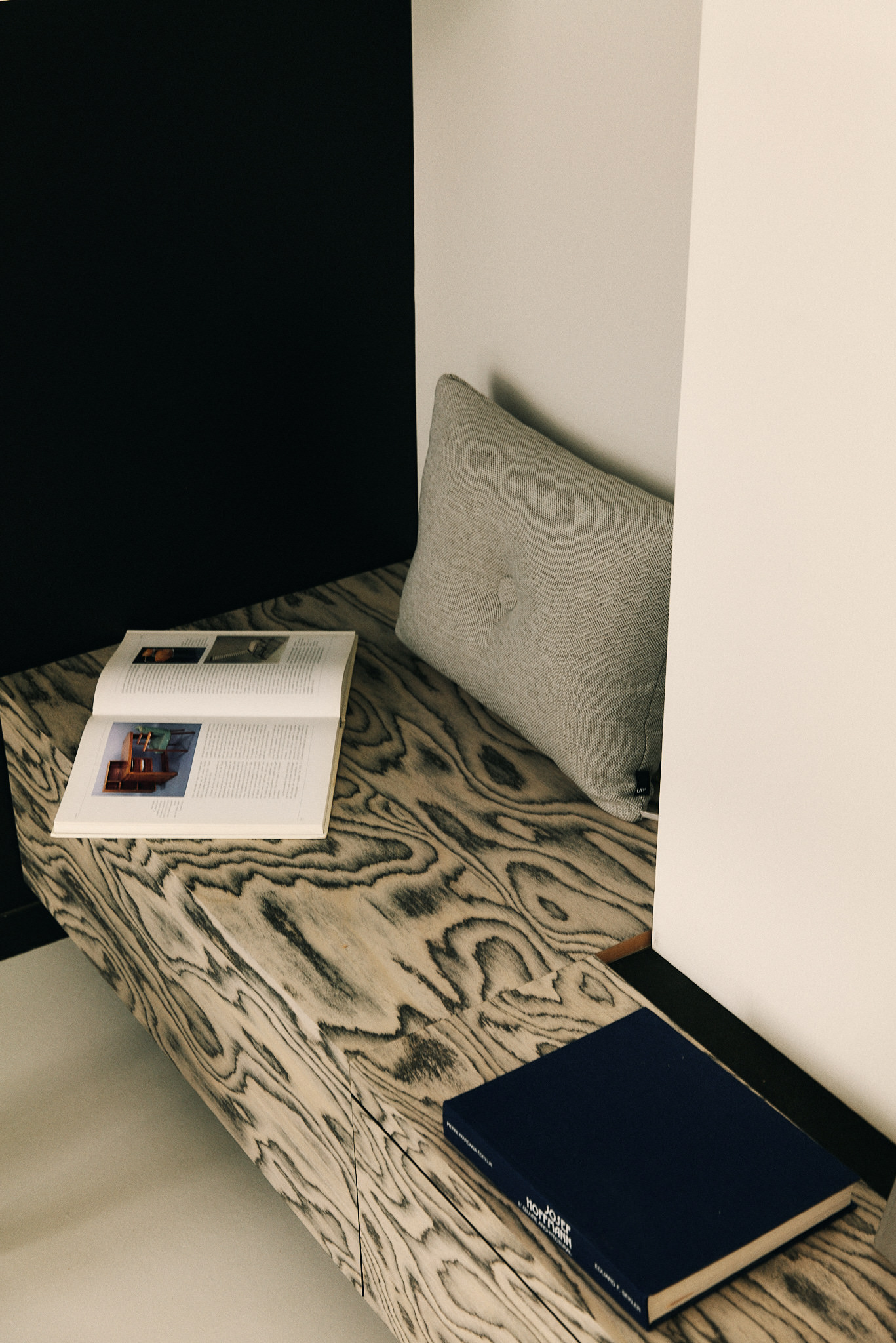 Best of Residential Interiors & Architecture, Part 01—Apartments | 2024 Archive.-68