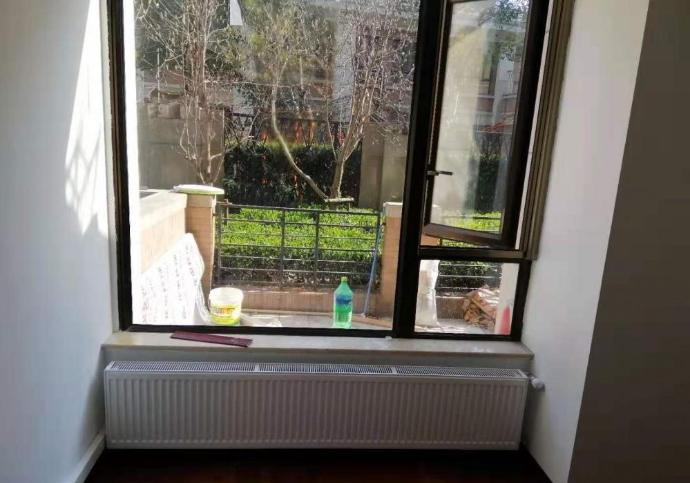 上海春申景城 2 期暖气片安装效果展示-4