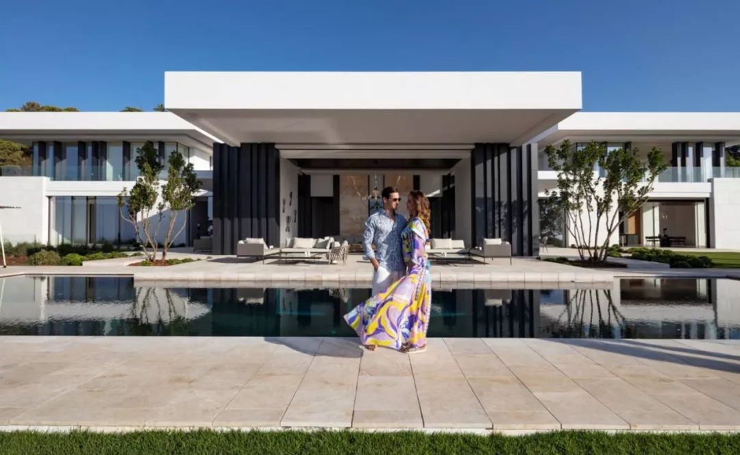 西班牙马尔韦利亚 3100㎡奢华别墅设计,现代优雅的豪宅典范-5