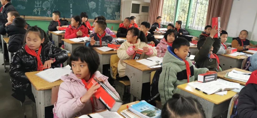 温暖计划,有你有我——IN SPACE·空格设计公司的公益活动-24