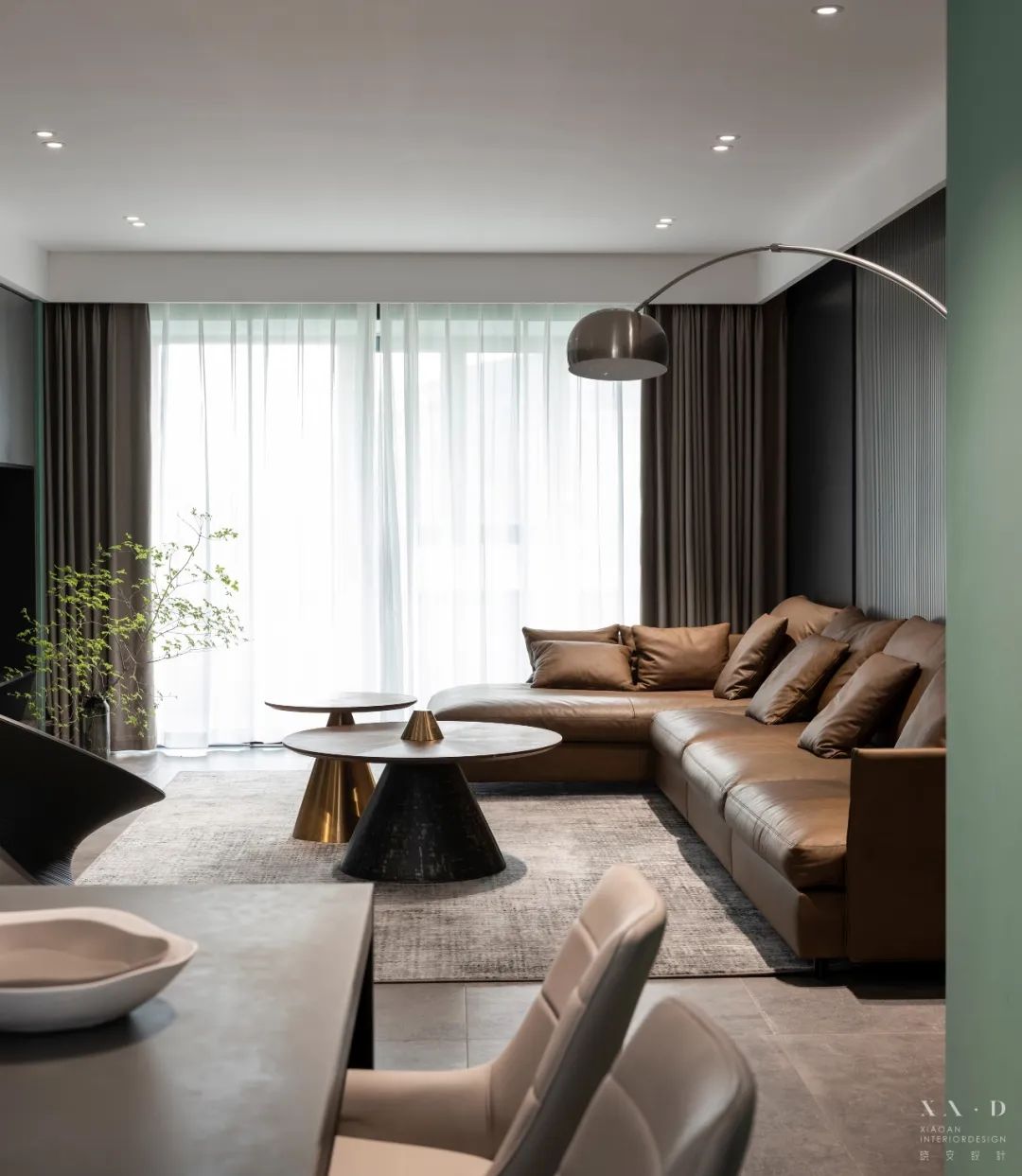 苏州玲珑湾 190 平私宅设计,金属元素与色彩点缀的个性空间-37