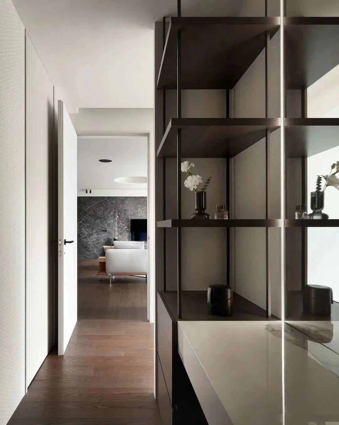 台中 132㎡灰棕色调住宅丨中国台中丨分子设计工作室-20