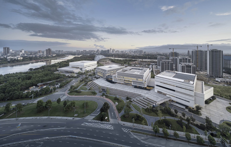 金华之光文化广场丨中国金华丨上海秉仁建筑师事务所(普通合伙)+浙江省建筑设计研究院-12