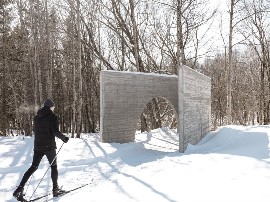 加拿大Entre les lignes标志性装置-3