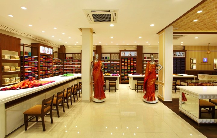 班加罗尔Thirumala Silks印度女装店面设计-4