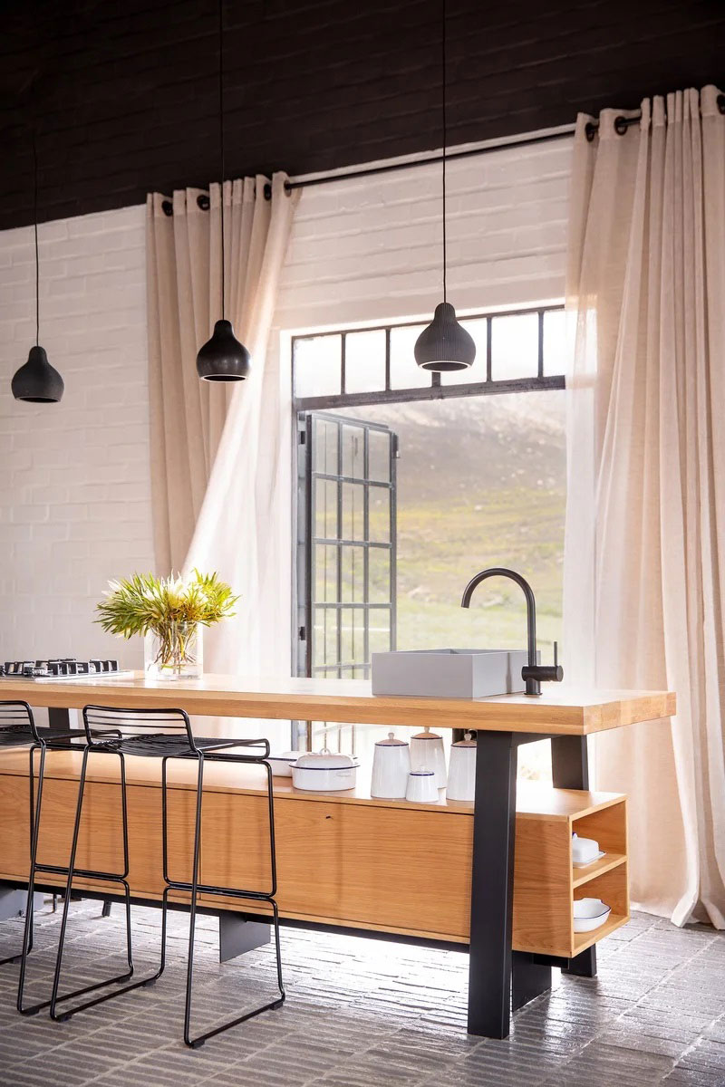 非洲荒野中的时尚小屋-8