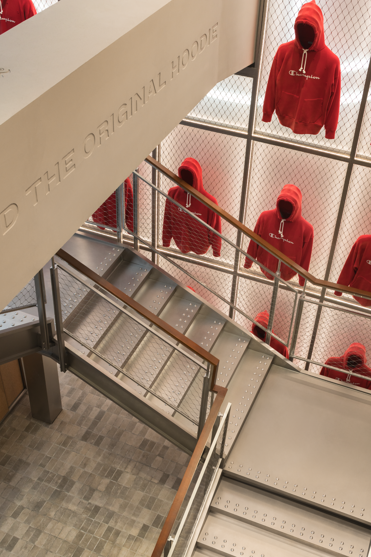 Champion成都盈嘉旗舰店空间设计丨中国成都丨立品设计-24