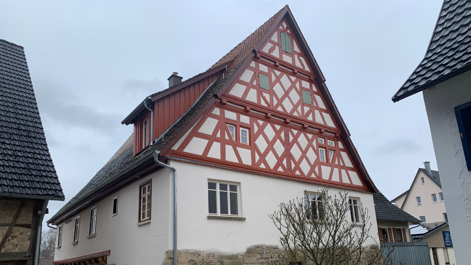  Sanierung eines denkmalgeschützten Wohngebäudes - buerohauser-0