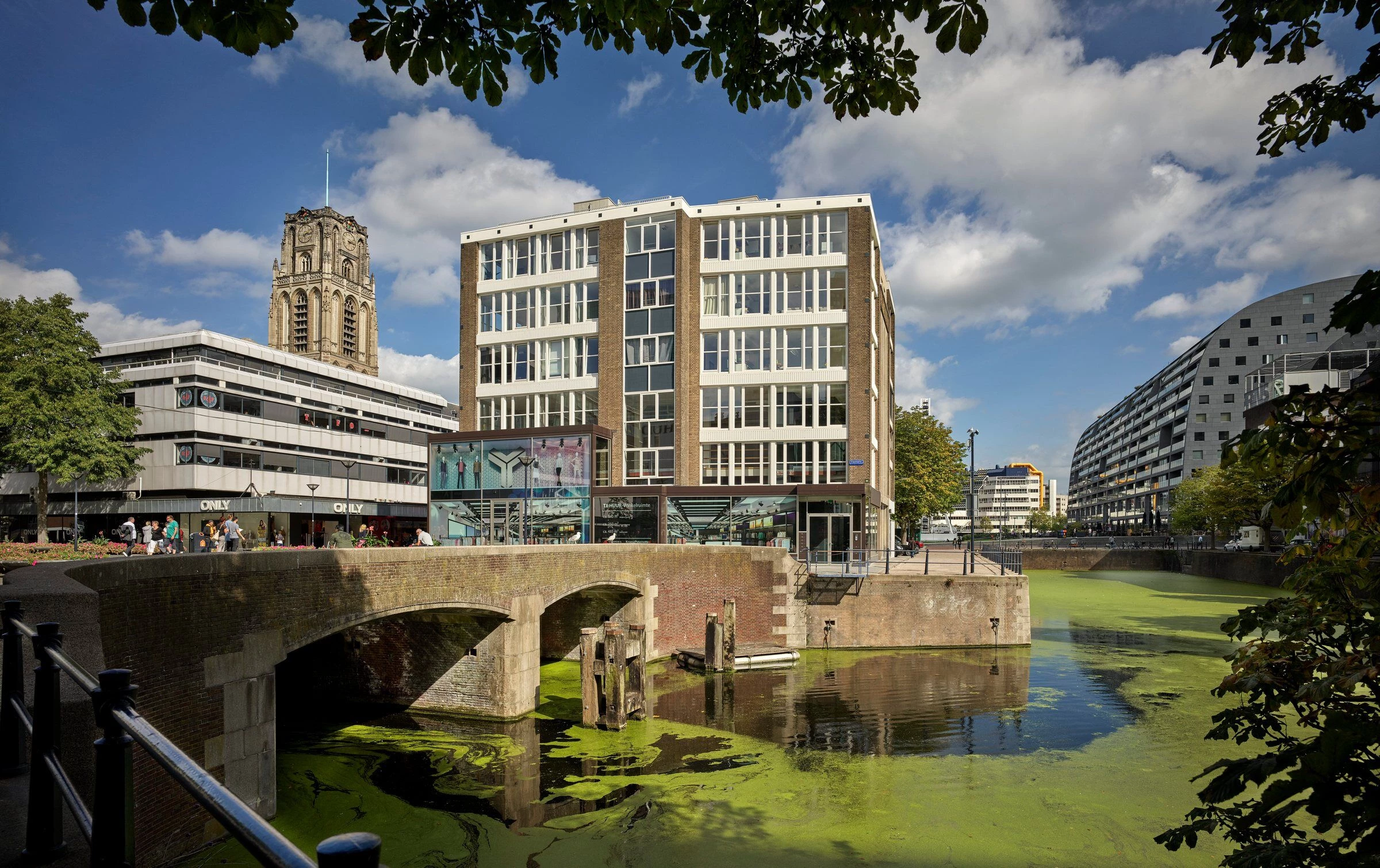 荷兰 Rotterdam 市中心的循环建筑传奇丨荷兰鹿特丹丨Rijnboutt-14