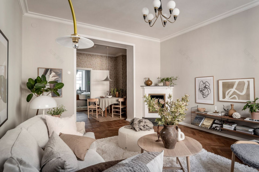 瑞典哥德堡公寓的花卉墙纸餐厅设计-8