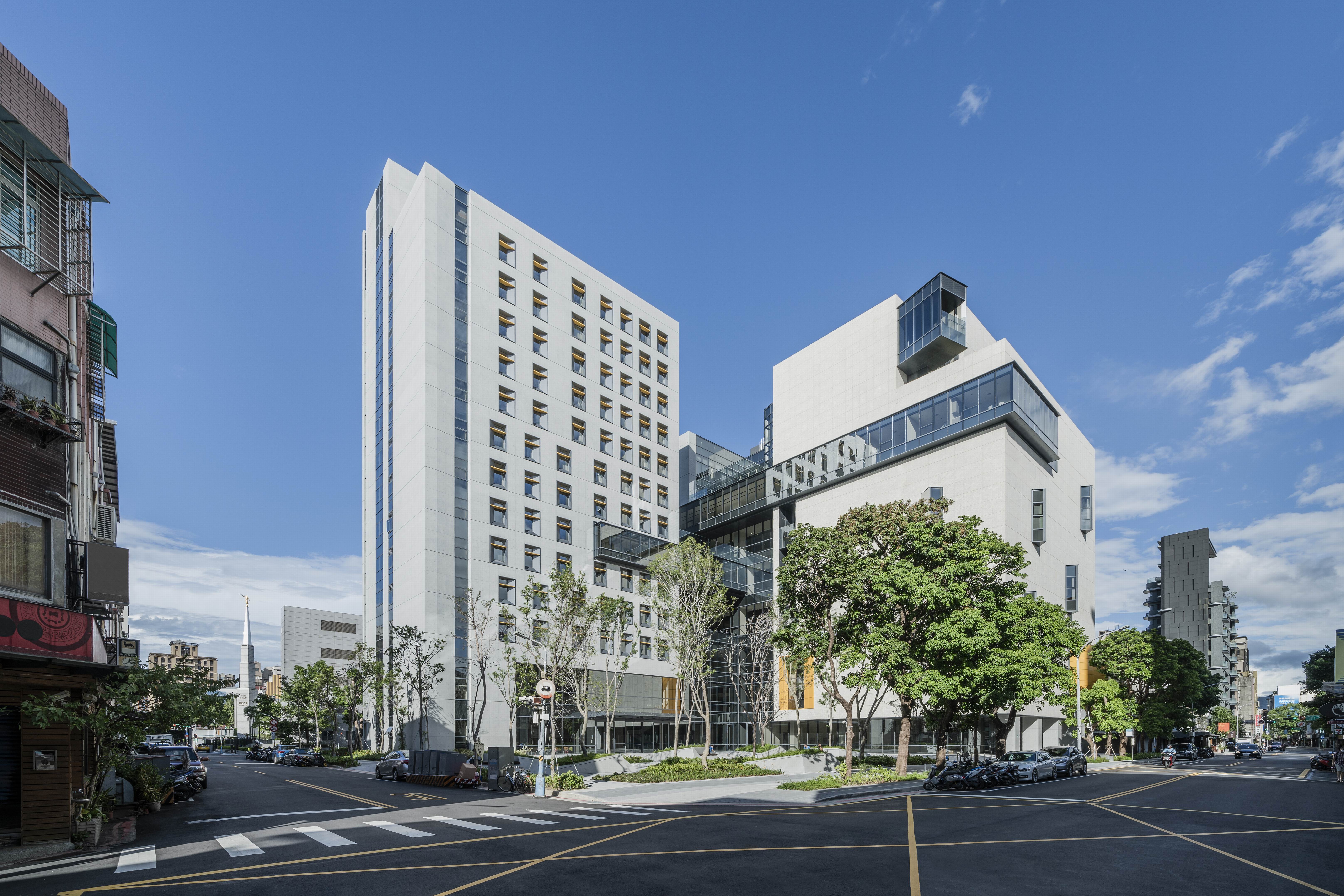 NCCU 公共与工商管理教育中心丨JJP Architects and Planners-10