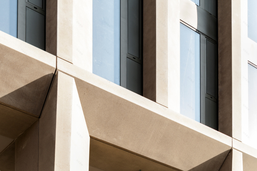 米兰杜卡·达奥斯塔广场酒店 · 旧建筑新生的精致室内设计-33