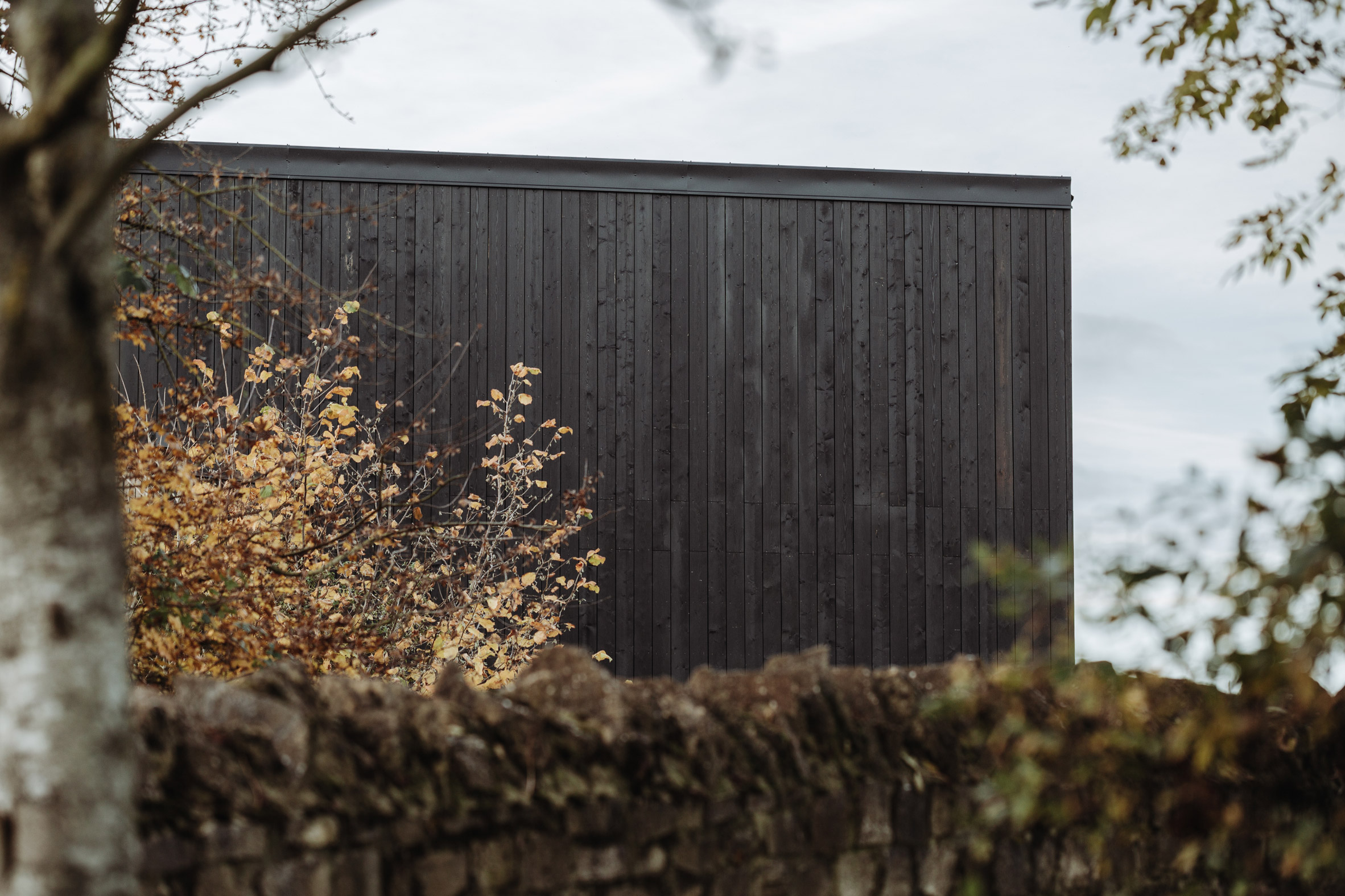 俯瞰科茨沃尔德的扭曲度假屋丨英国丨Koto-23