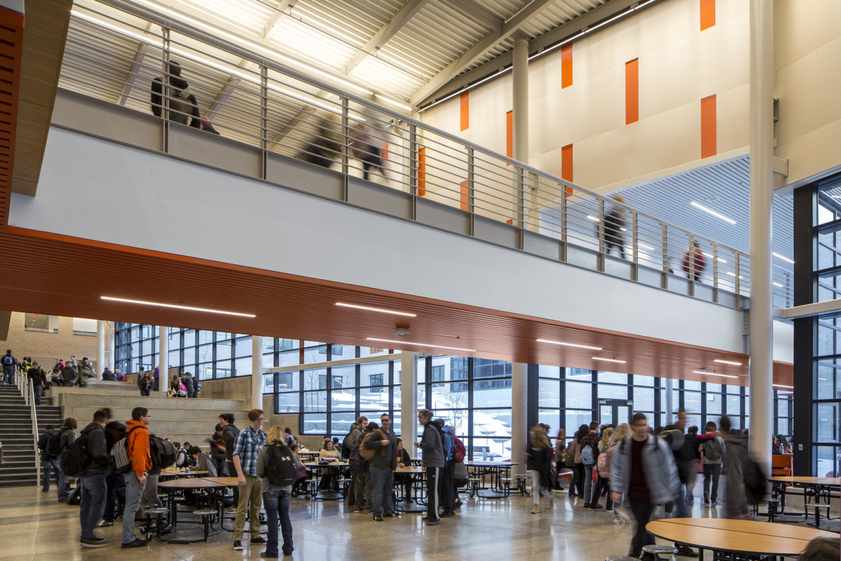 Wyoming 中学百年老校翻新,21 世纪学习环境助力学生成长-27