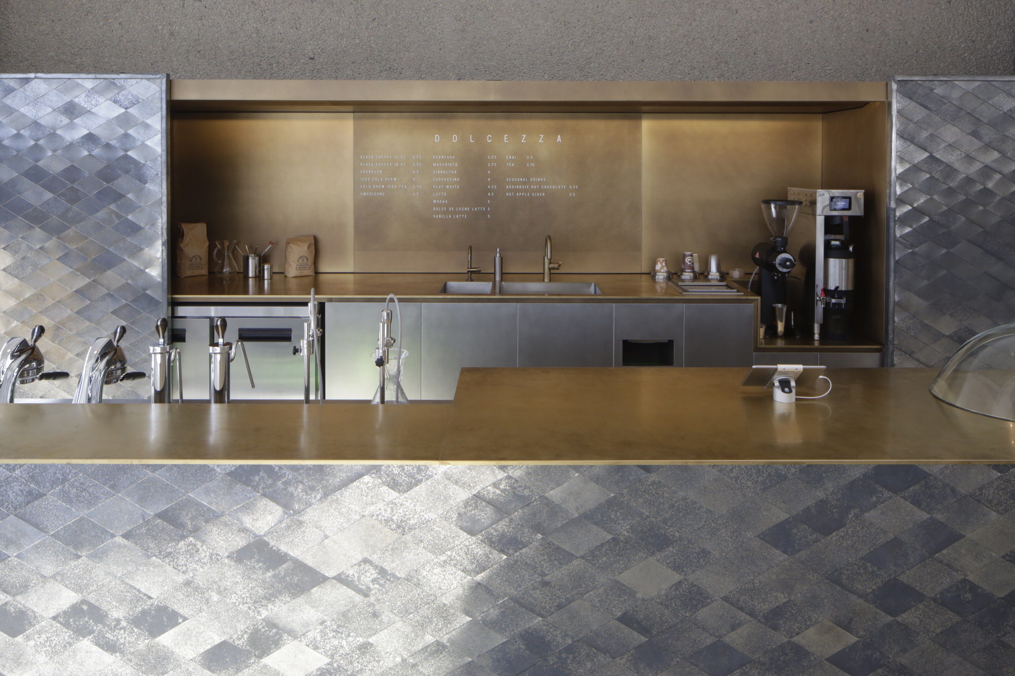 ハーシュホーン・ミュージアム：ロビー改修 SHINSOKEN-5